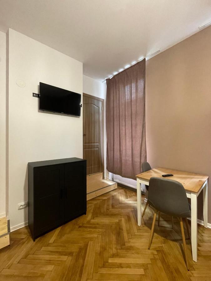 Schei Central Studios In The Heart Of Braşov Buitenkant foto